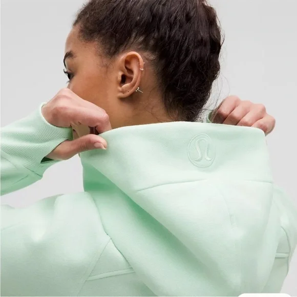 NWT Lululemon sea mist scuba hoodie. SOLD OUT ONLINE - Picture 2 of 4